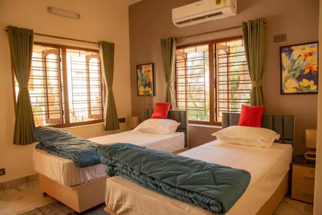 J'S Nest Hotel Kolkata Exterior photo