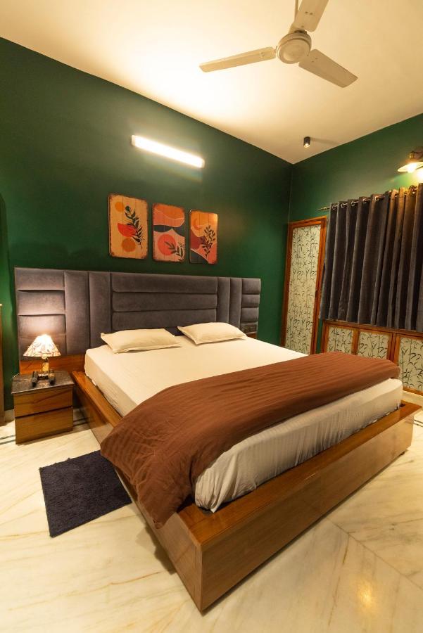 J'S Nest Hotel Kolkata Exterior photo